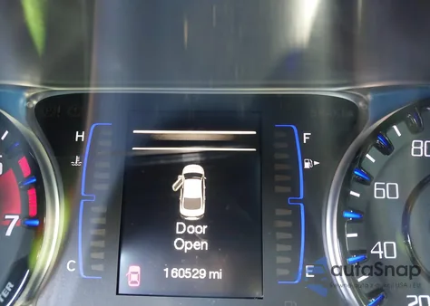 2015 Chrysler 200 S z USA, uszkodzony, nr VIN 1C3CCCBB9FN637828